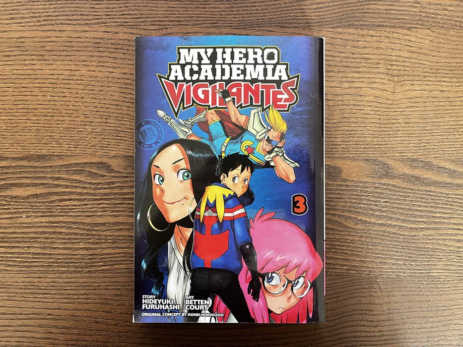 Три волюма манга на My Hero Academia: Vigilantes