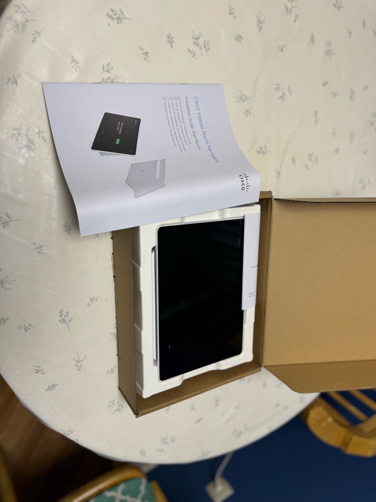 Пульт управления Cisco Webex Room Navigator - Wall mount version