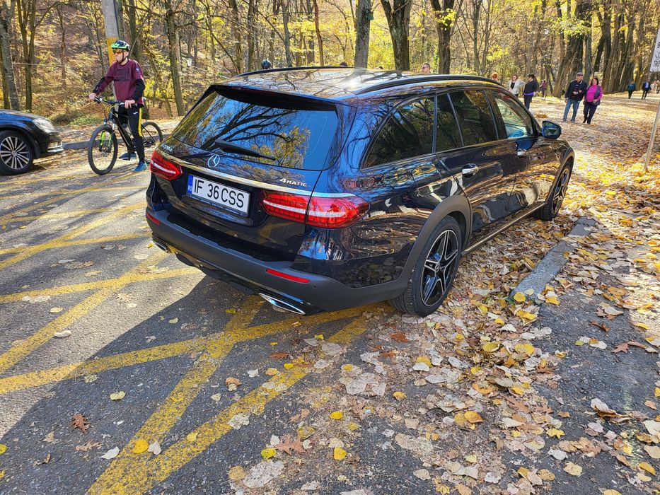 Vând Mercedes Benz E Class All Terrain