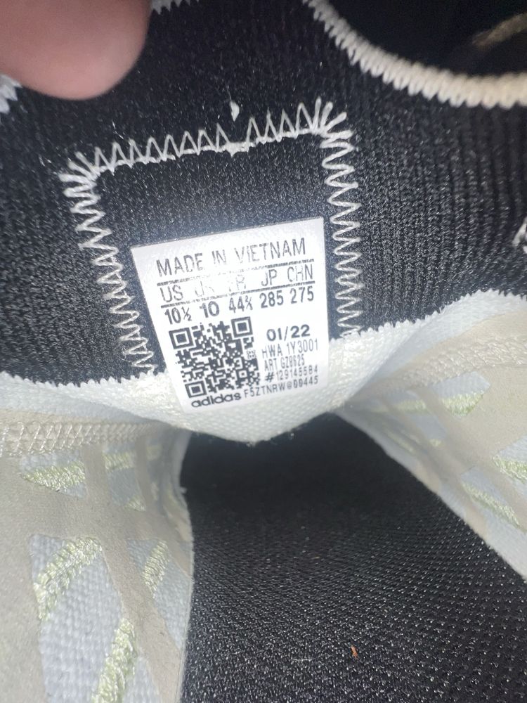 Adidas обувки 44 2/3 номер