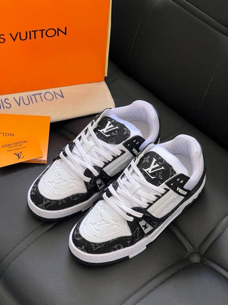 Adidasi Louis Vuitton !!! Calitate superioara !!! Marimi 40/44 !!!