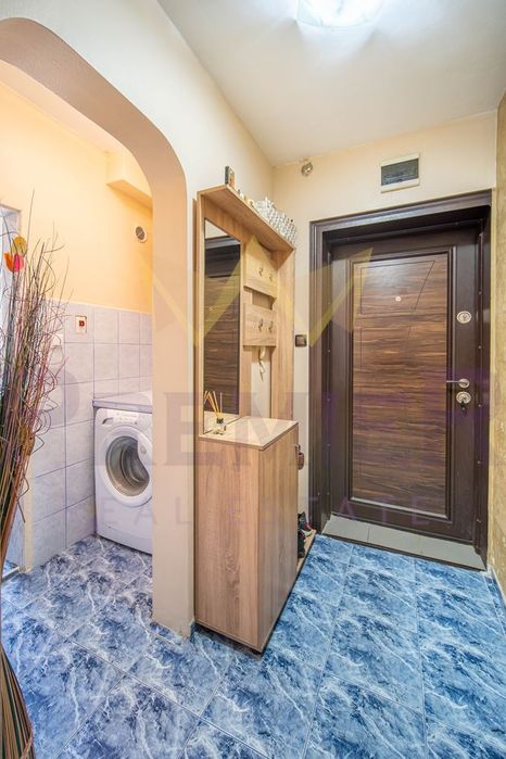 Продава се Двустаен апартамент в Варна, Възраждане 1 - 45 кв.м за 2667 €/кв.м - Снимка #5