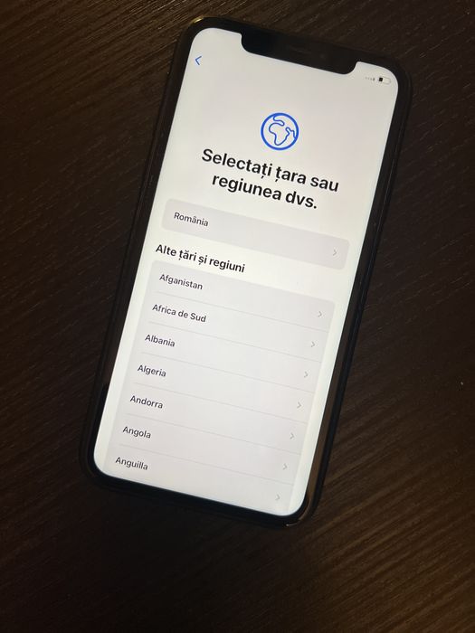 iPhone XR / Negru / 64 GB