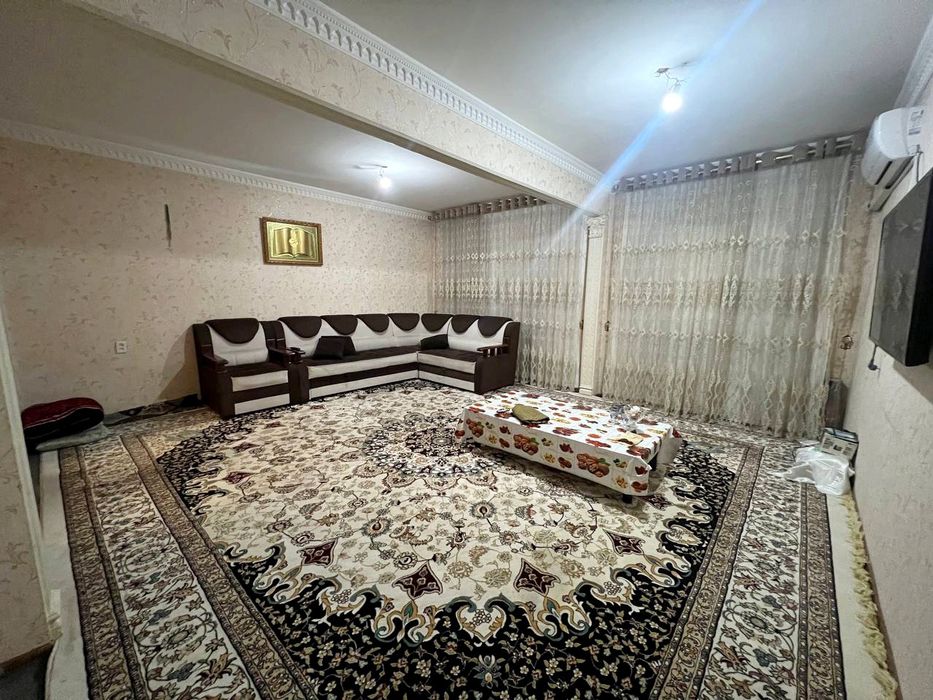 Чистая 4 комн. квавртира на ул. Уйсозлар Яшнабадский район
