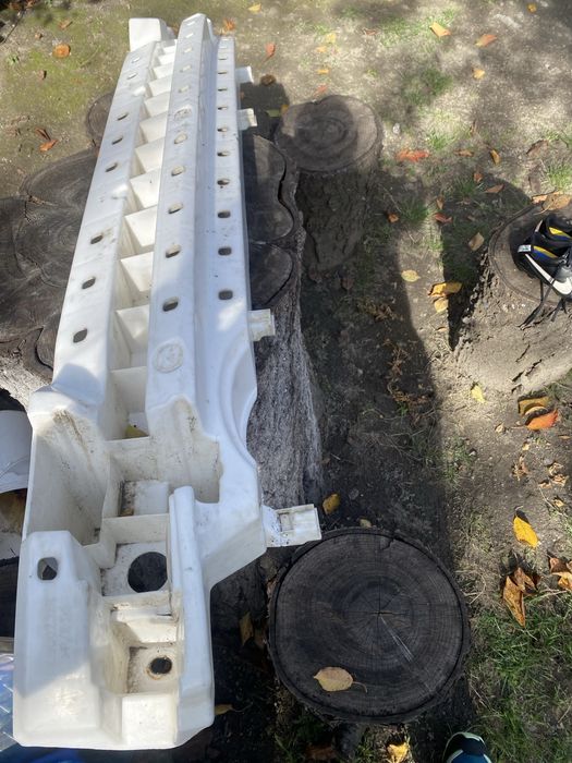 Armatura plastic bara spate  Renault