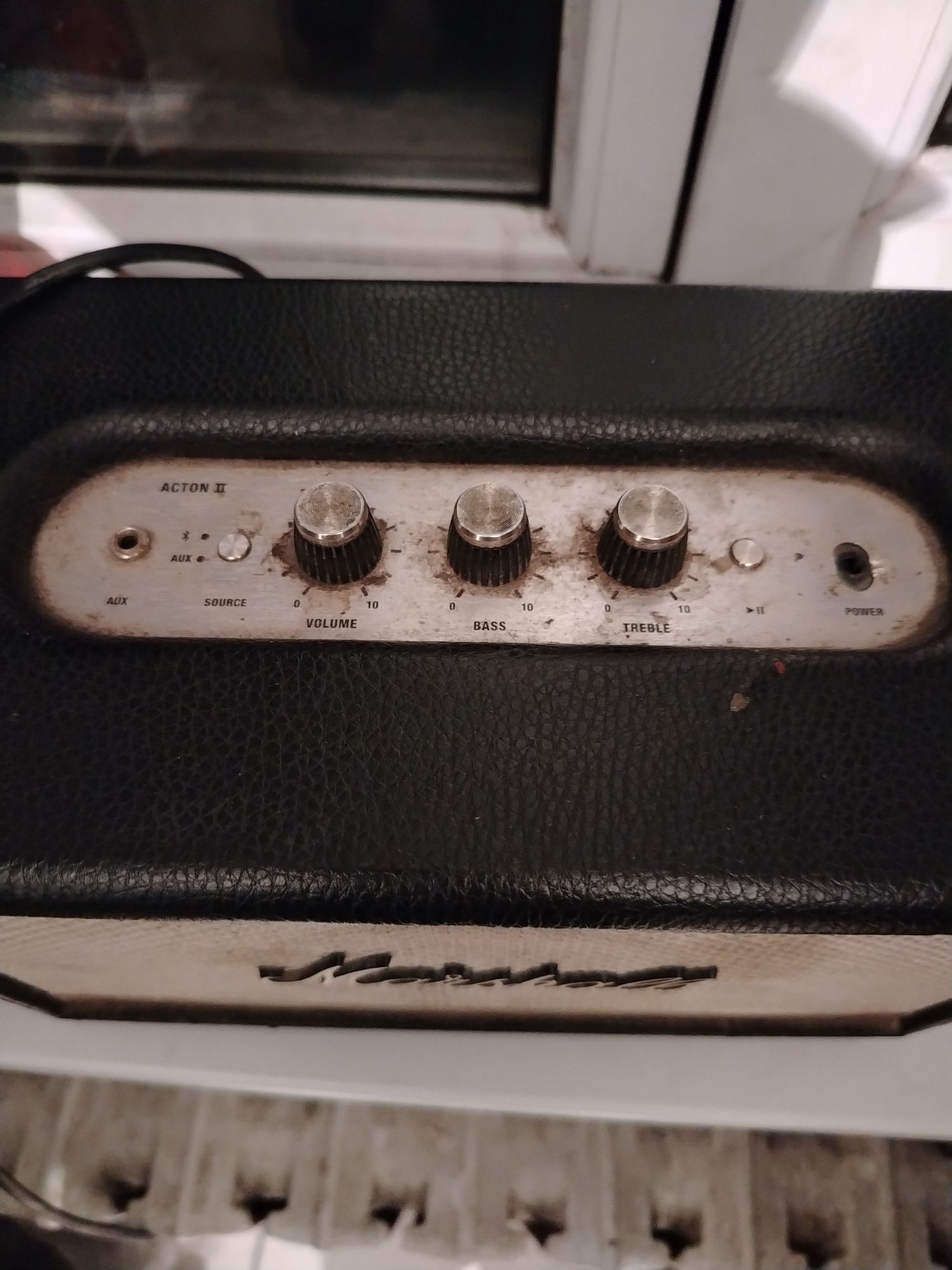 Продам б/у колонку Marshall action 2.