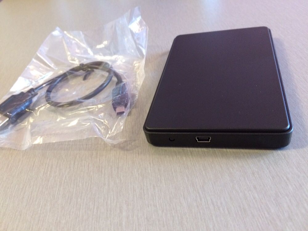 Кутия за външен хард диск (за HDD или SSD)