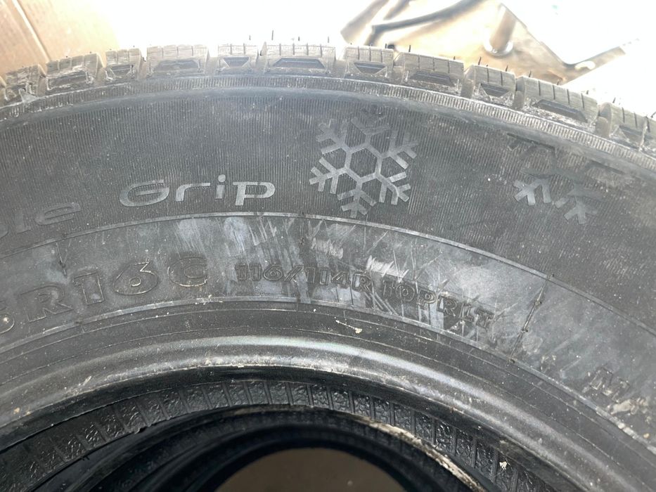 Зимний покрышка уаз