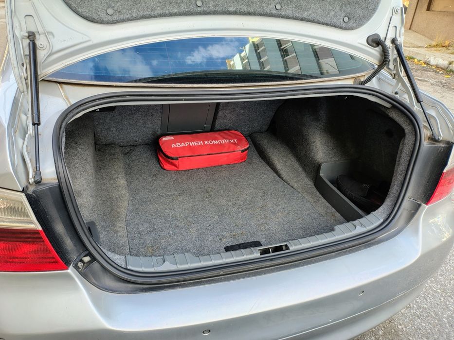 Lek avtomobil BMW 320 D