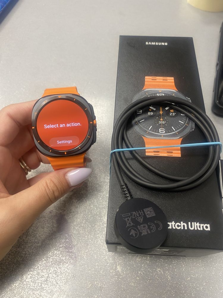 Смарт часовник Samsung galaxy watch ultra