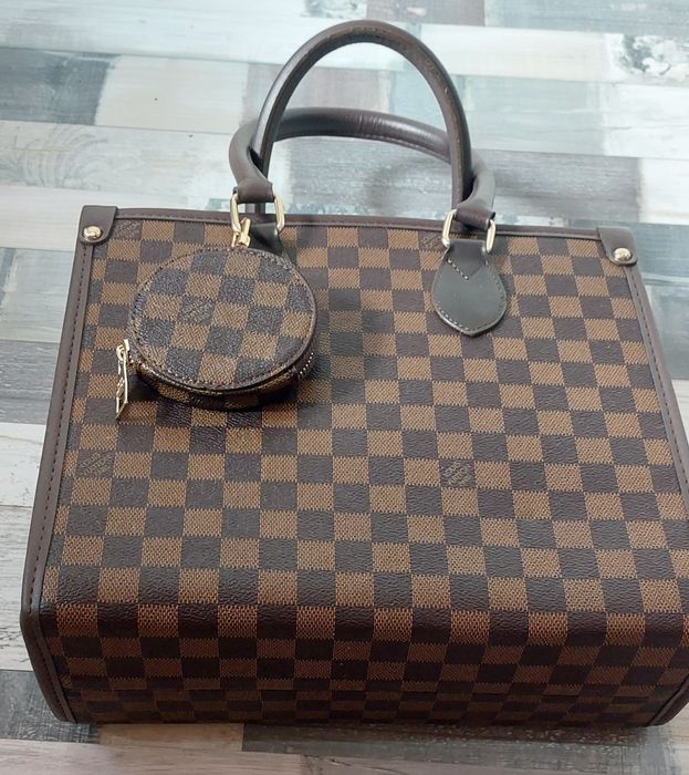 Дамска чанта Louis Vuitton