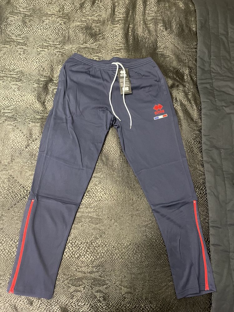 Pantaloni de trening Errea