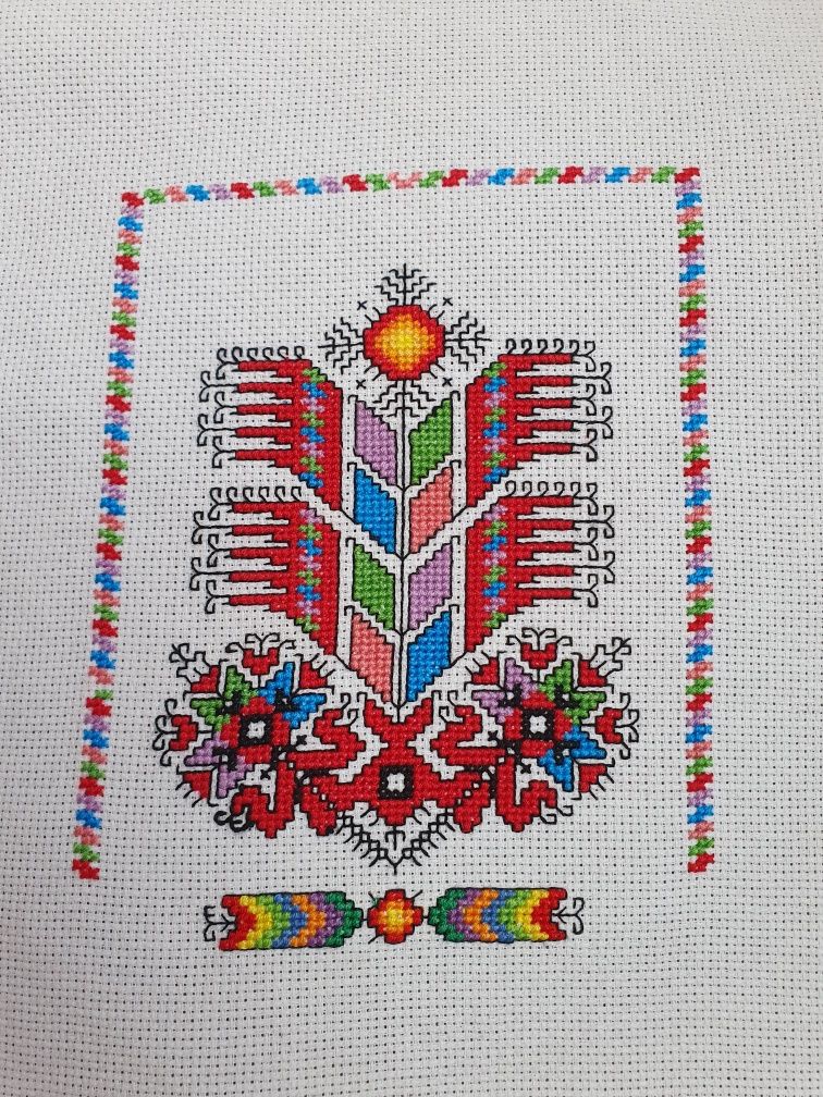 Ръчно везана бродерия