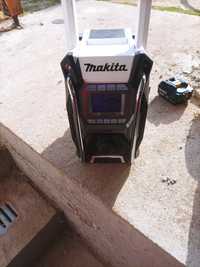 Makita радио MR002G