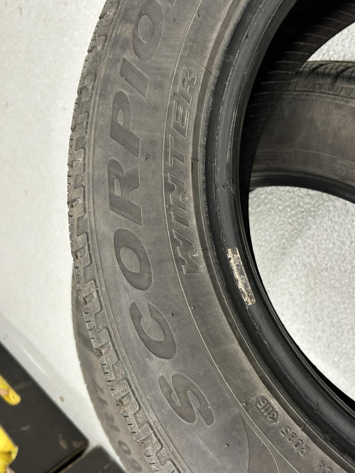 Зимни гуми Pirelli scorpion 225/60/17