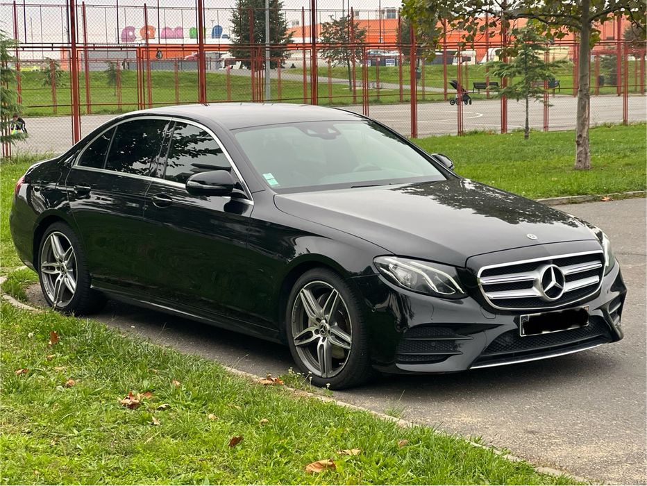Mercedes E220 194 CP Pachet AMG Tableta Head up display