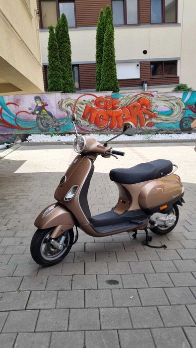 Scuter Vespa Piaggio an 2011- 8000 km
