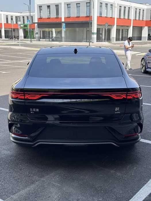 Byd Han 506 Km boshlangich 30%