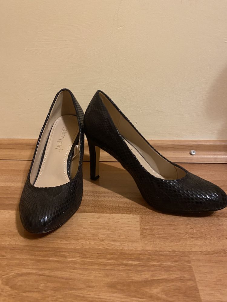 Pantofi comozi pentru orice iesire