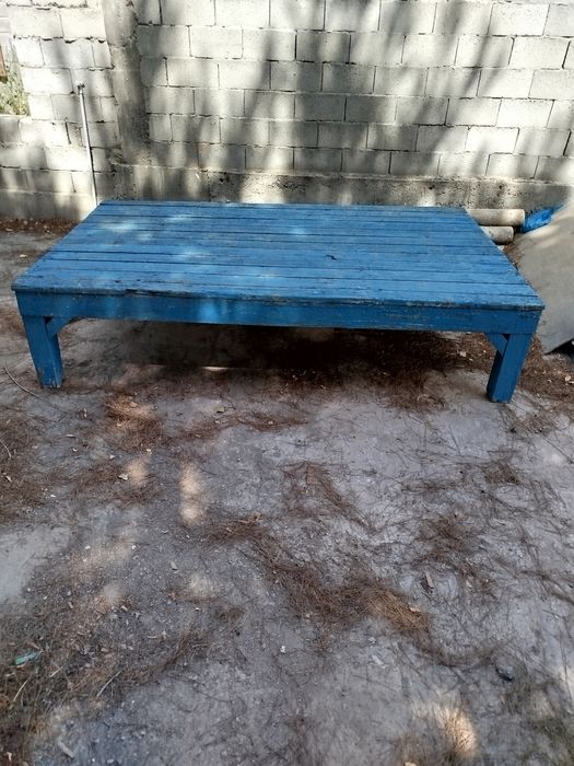 Сурилар ва ,, Эшшак узун стуллар Чойхона Ховли учун ярокли Россия тахт