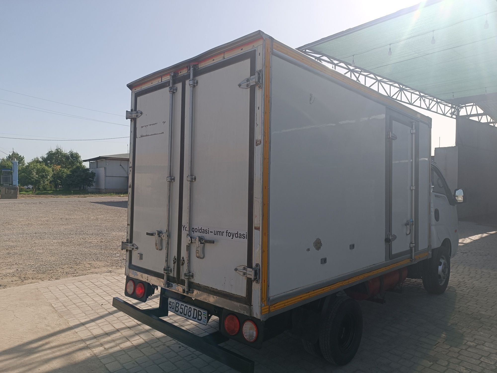 Kia bongo refrijator