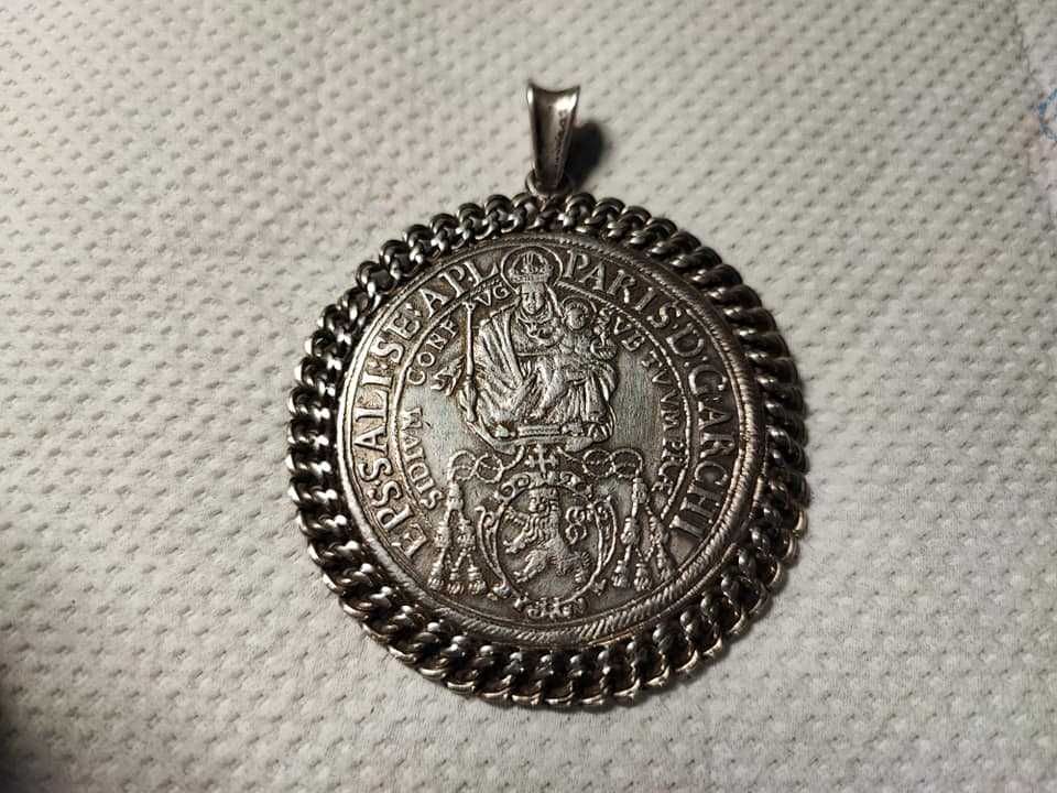 Medalion vintage argint cu thaler Paris Graf von Lodron 1634
