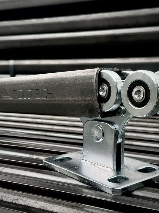 Консольная балка для ворот , ролики и рельса для откатных ворот балка