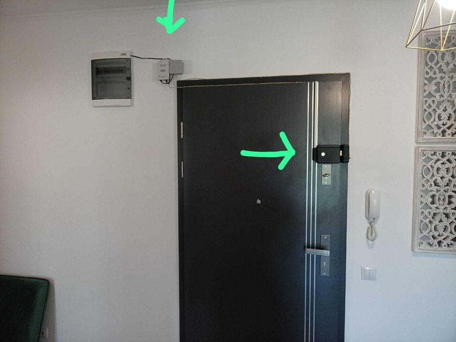 control acces rezistent la apa cu pin, nfc, amprenta, app, yale usi