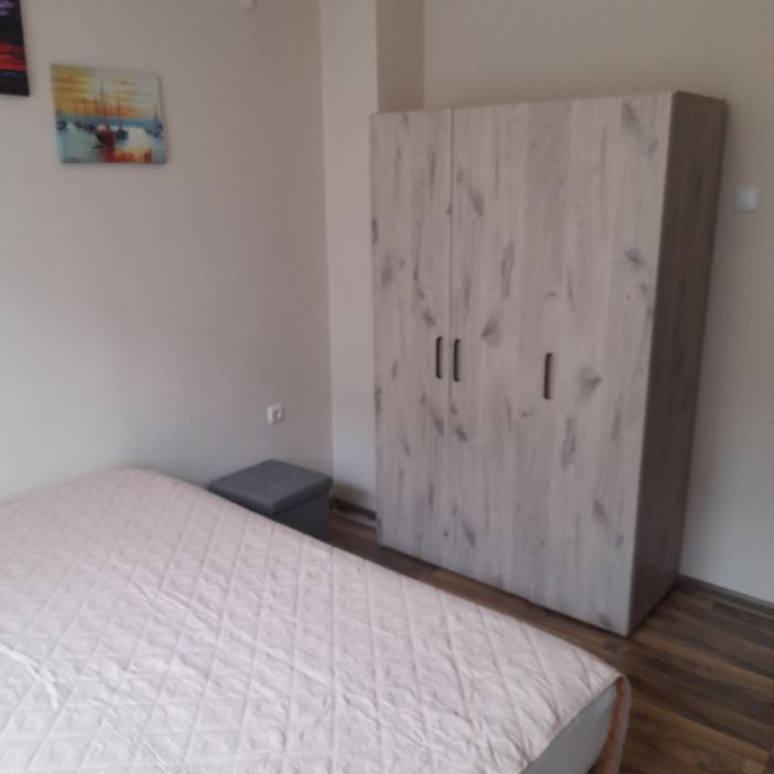 Тристаен апартамент под наем