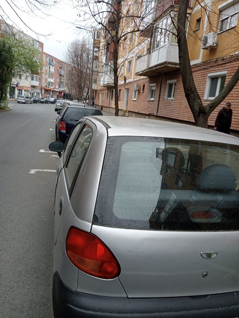 Vind matiz stare buna an 2002 argintiu înmatriculat preț 4000 roni