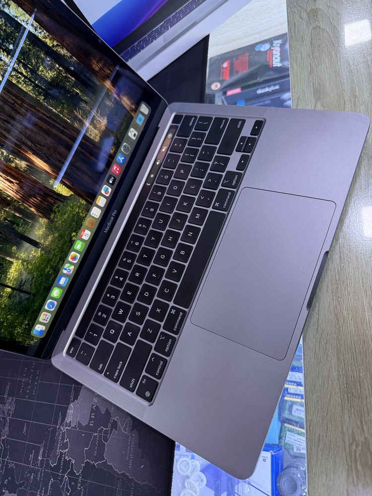 MacBook Pro M2 Amerika DDR4 8GB SSD 256GB