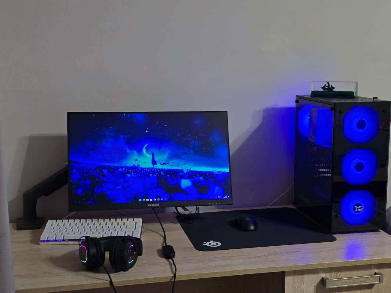 Игровой комплект, монитор + периферия