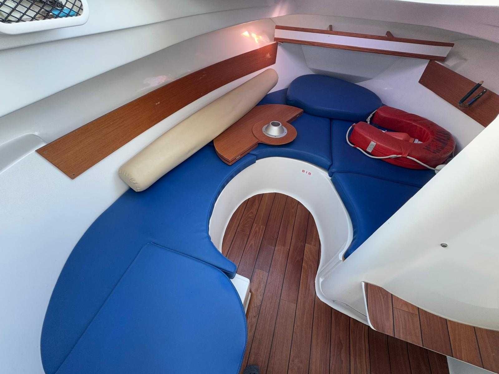 Vand barca  Beneteau Antares 650 HB cu Honda 90cp înmatriculată Ro