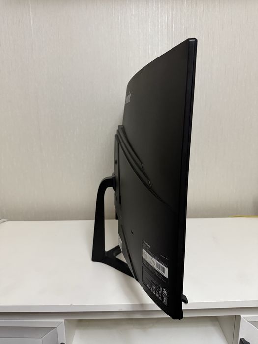 ViewSonic Gaming VX3219-PC-MHD Curbat 31.5 inch 1 ms Negru 240 Hz