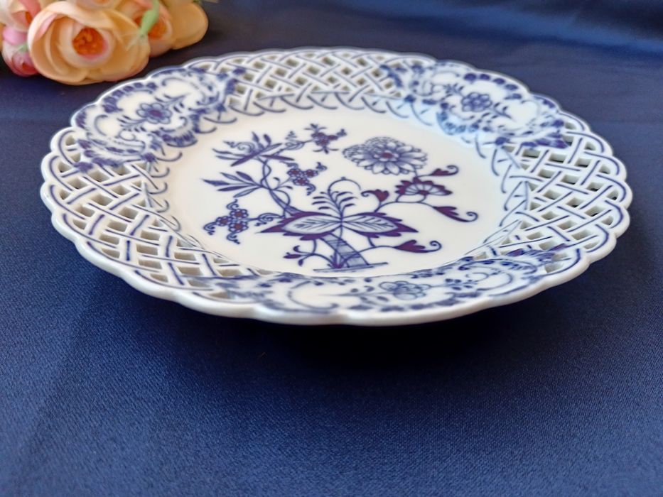 Meissen, 1860-1924, порцеланова чинийка, маркировка кръстосани мечов