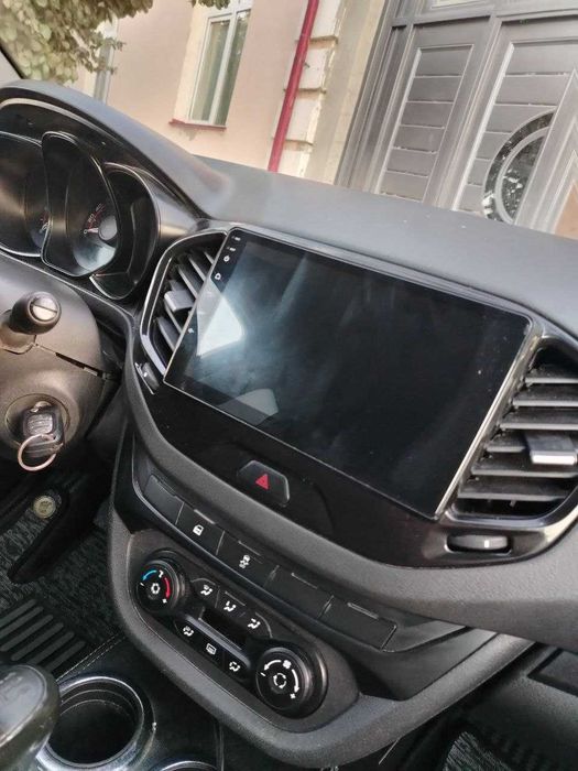 Juda arzon lada vesta  moshina lada vesta