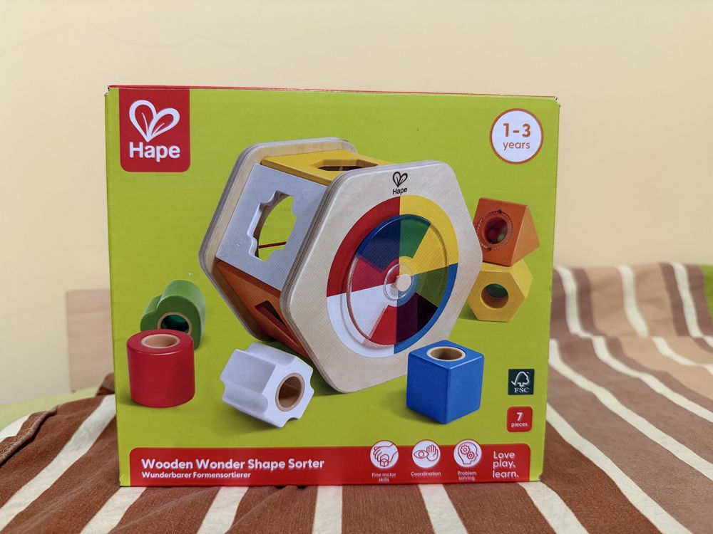 Разноцветен дървен сортер HaPe
