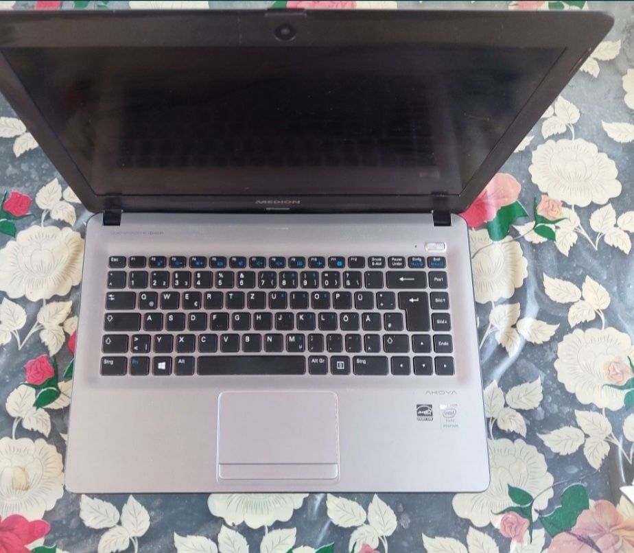Laptop Medion Celeron Quad Core