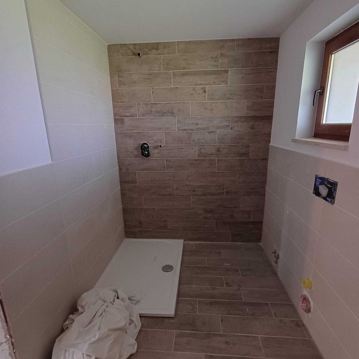 Casă + teren generos intravilan Sat Piscu (Fitionești)