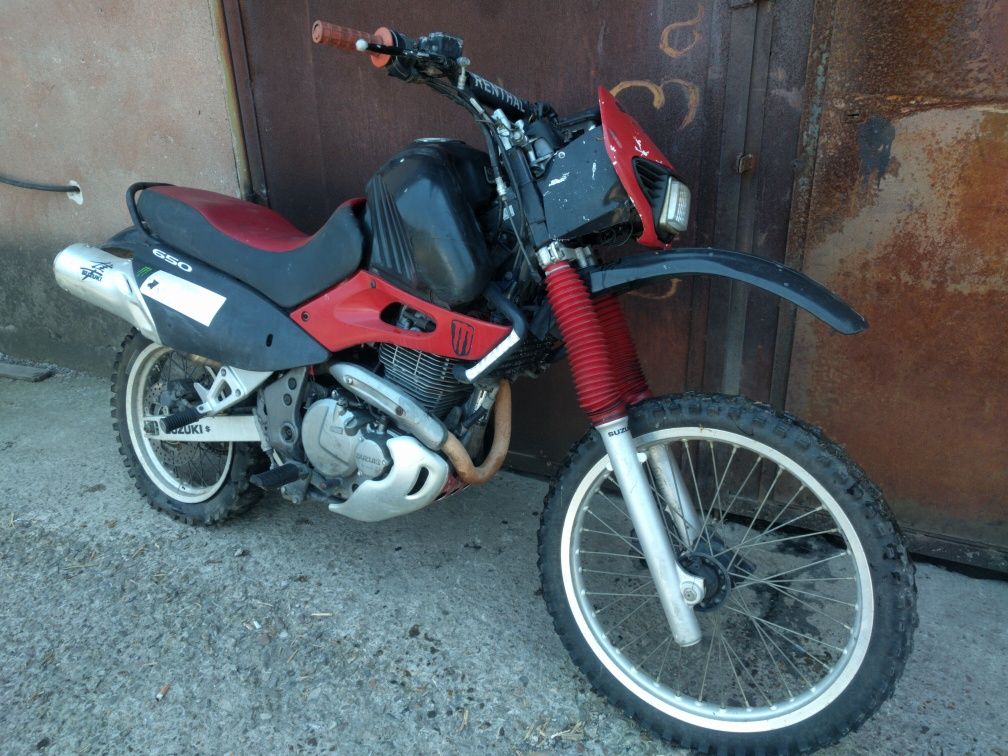 Suzuki DR/XF 650 на части