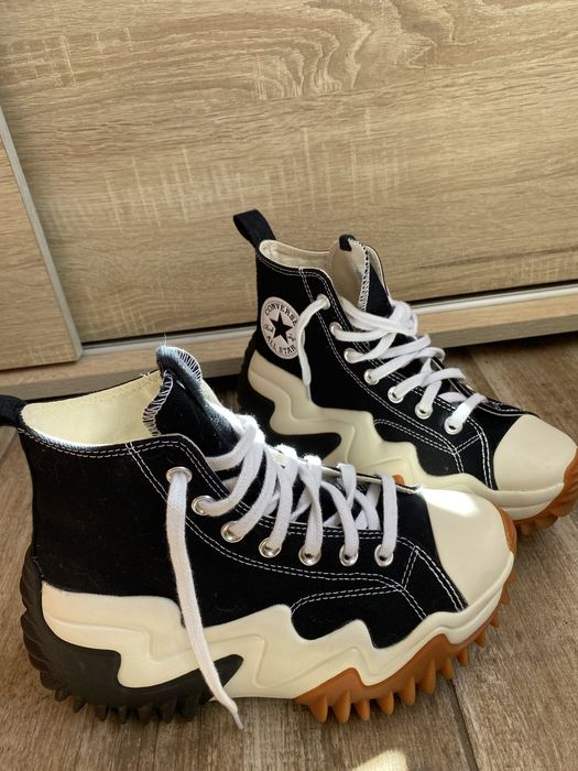 Converse run star motion