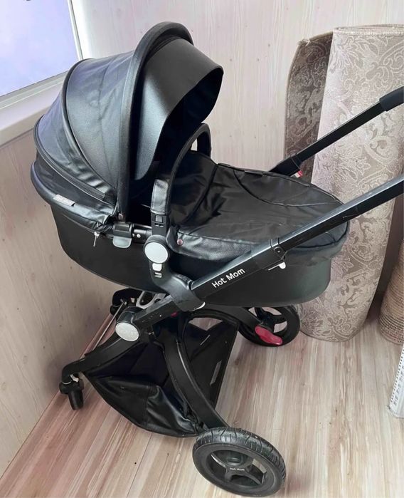 Коляска Hot Mom