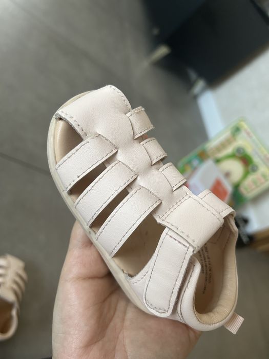 Sandale H&M marimea 20/21