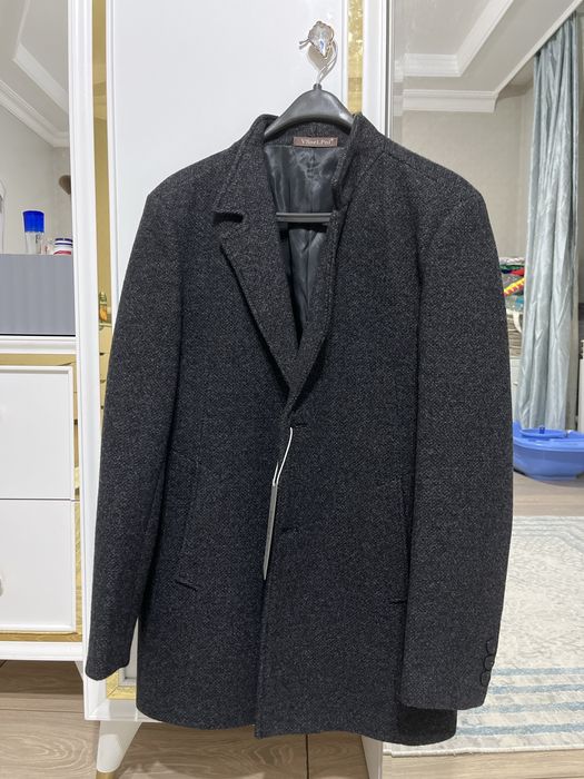 Мужское пальто, новое с биркой