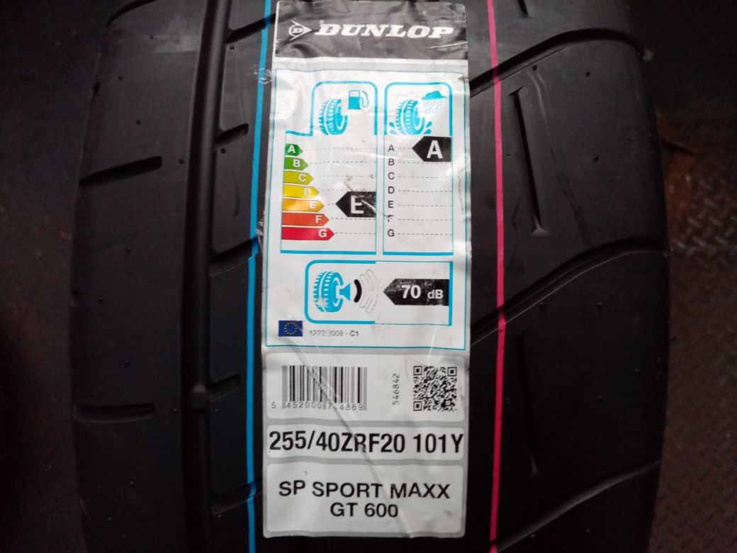 Anvelope de vara 255/40r20-101Y Dunlop Sp Sport Maxx GT600 DSST XL RSC