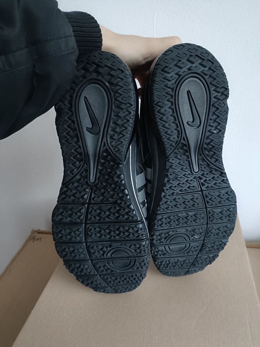 Nike Fingertrap Max номер 45 код 13A
