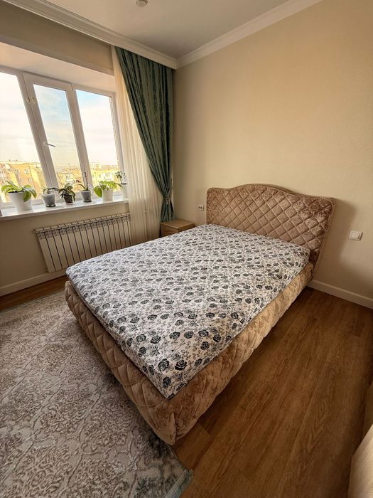 Продам кровать в спальную комнату