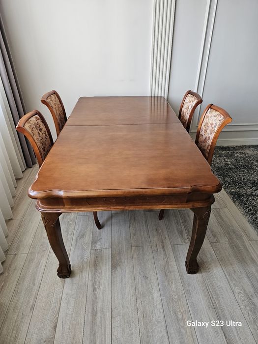 Продам стол массив из дерева