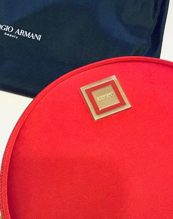 Armani portfard geanta cosmetice plic