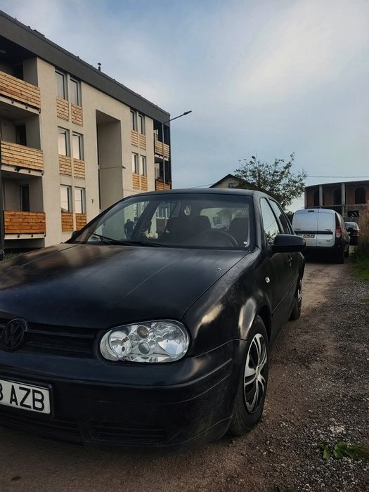 Vând golf 4 1.6 16V